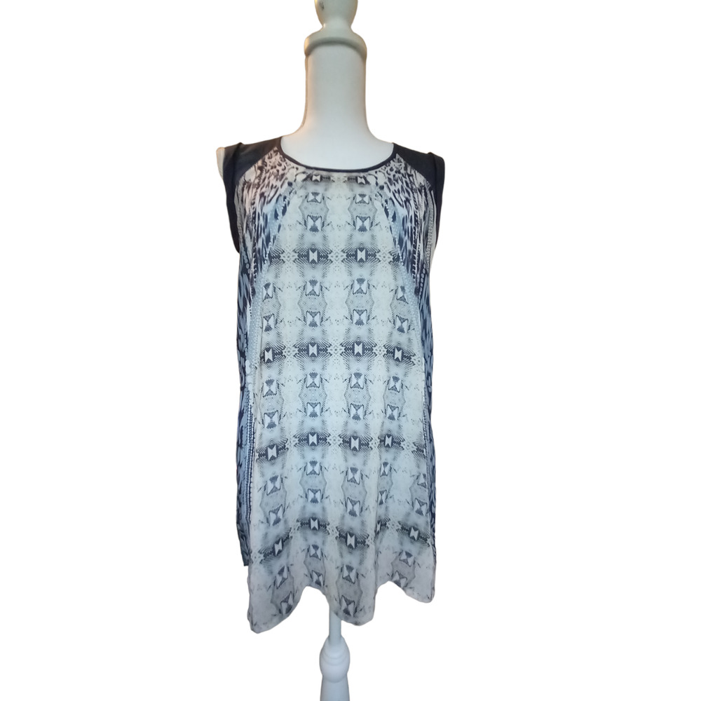CAbi Black and White Short Sleeve Top